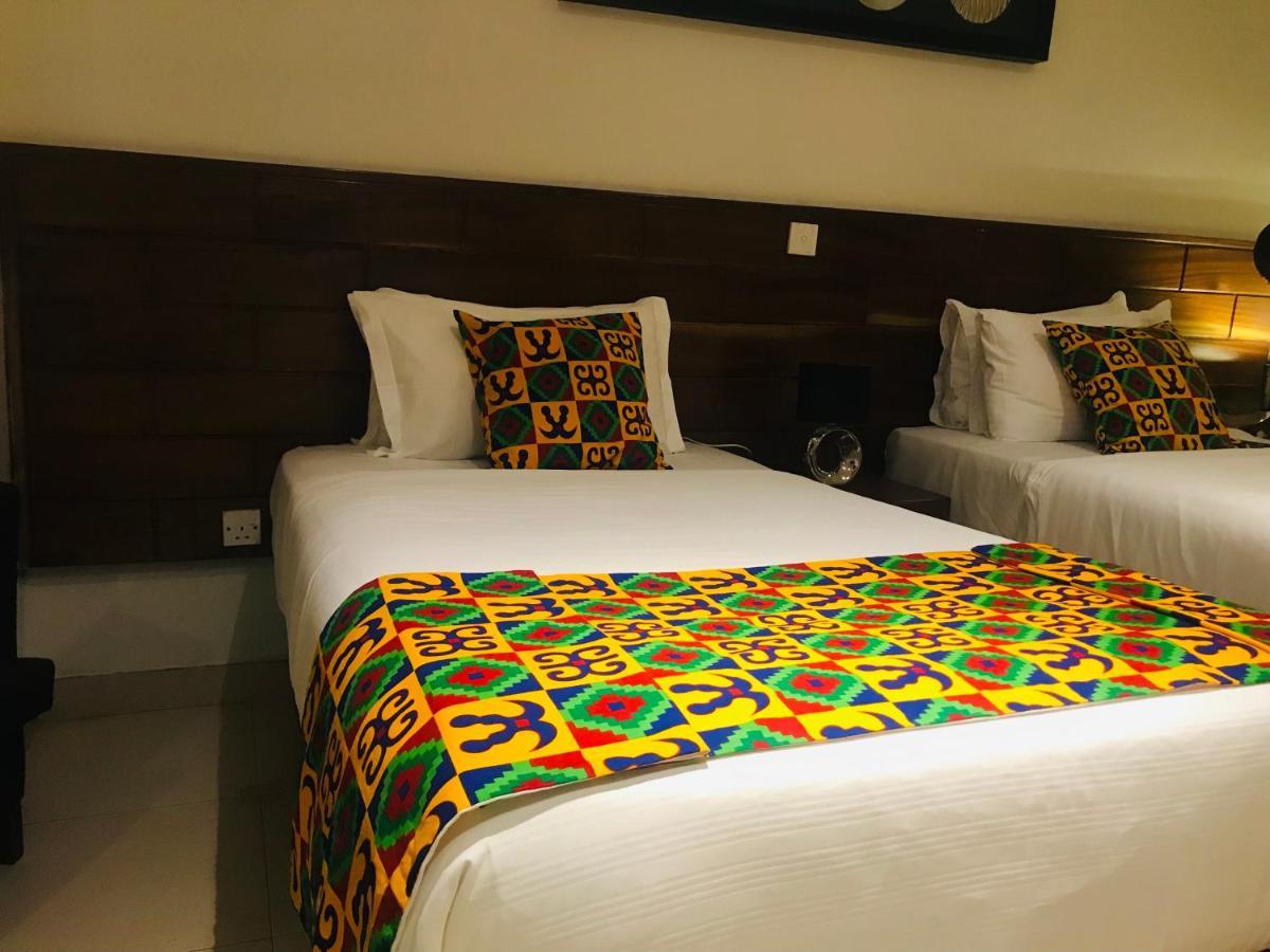 Airport West Hotel Accra Exterior photo