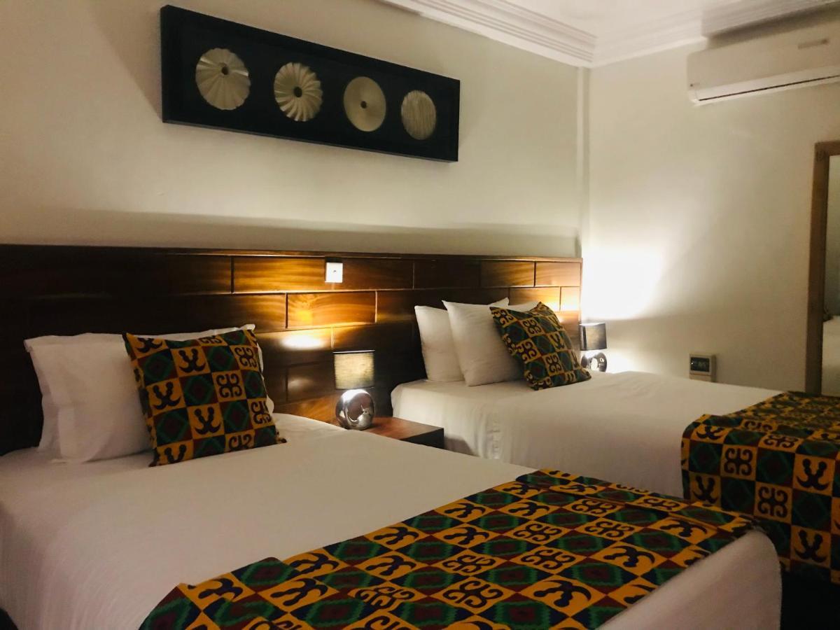Airport West Hotel Accra Exterior photo