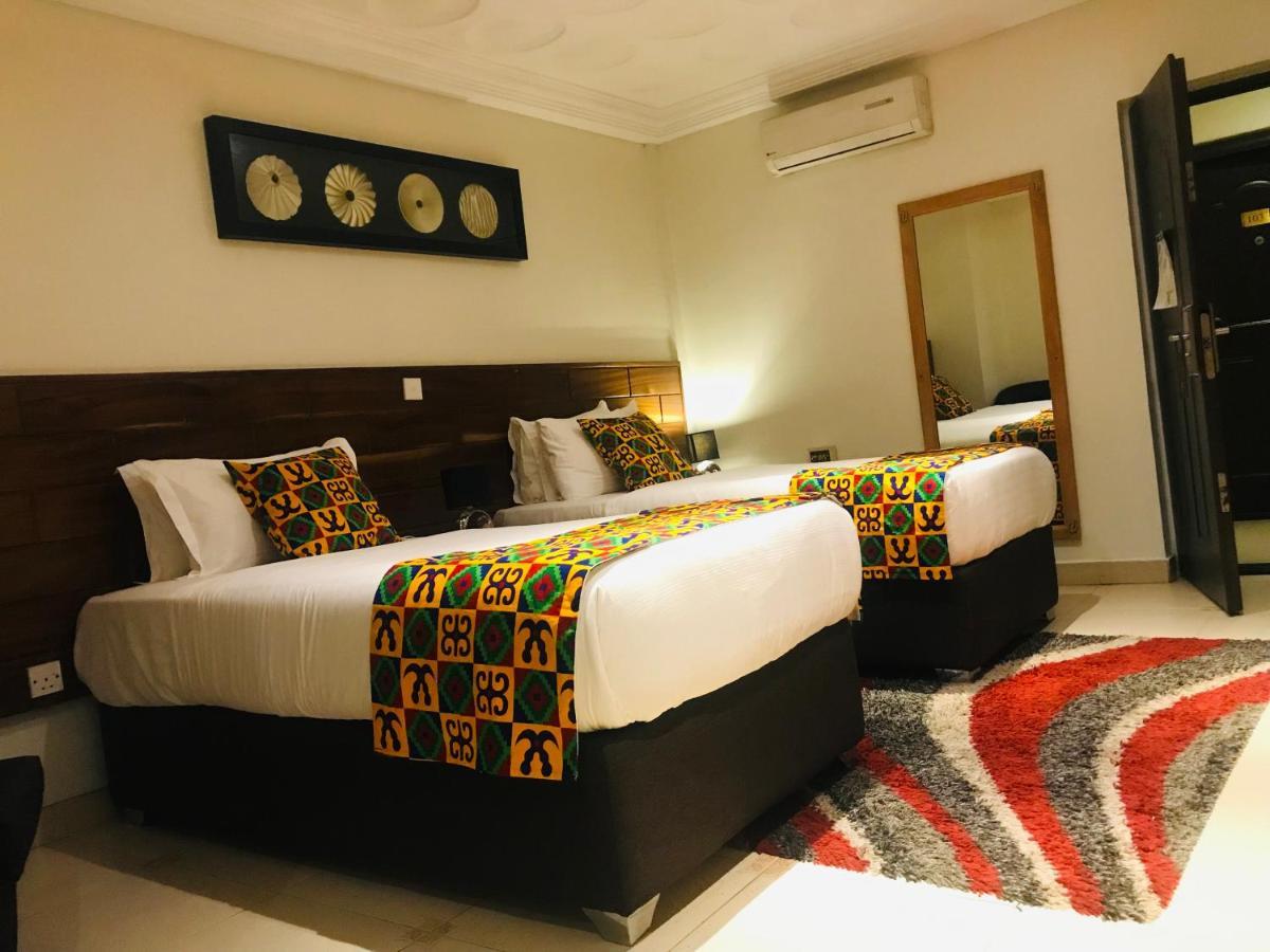 Airport West Hotel Accra Exterior photo
