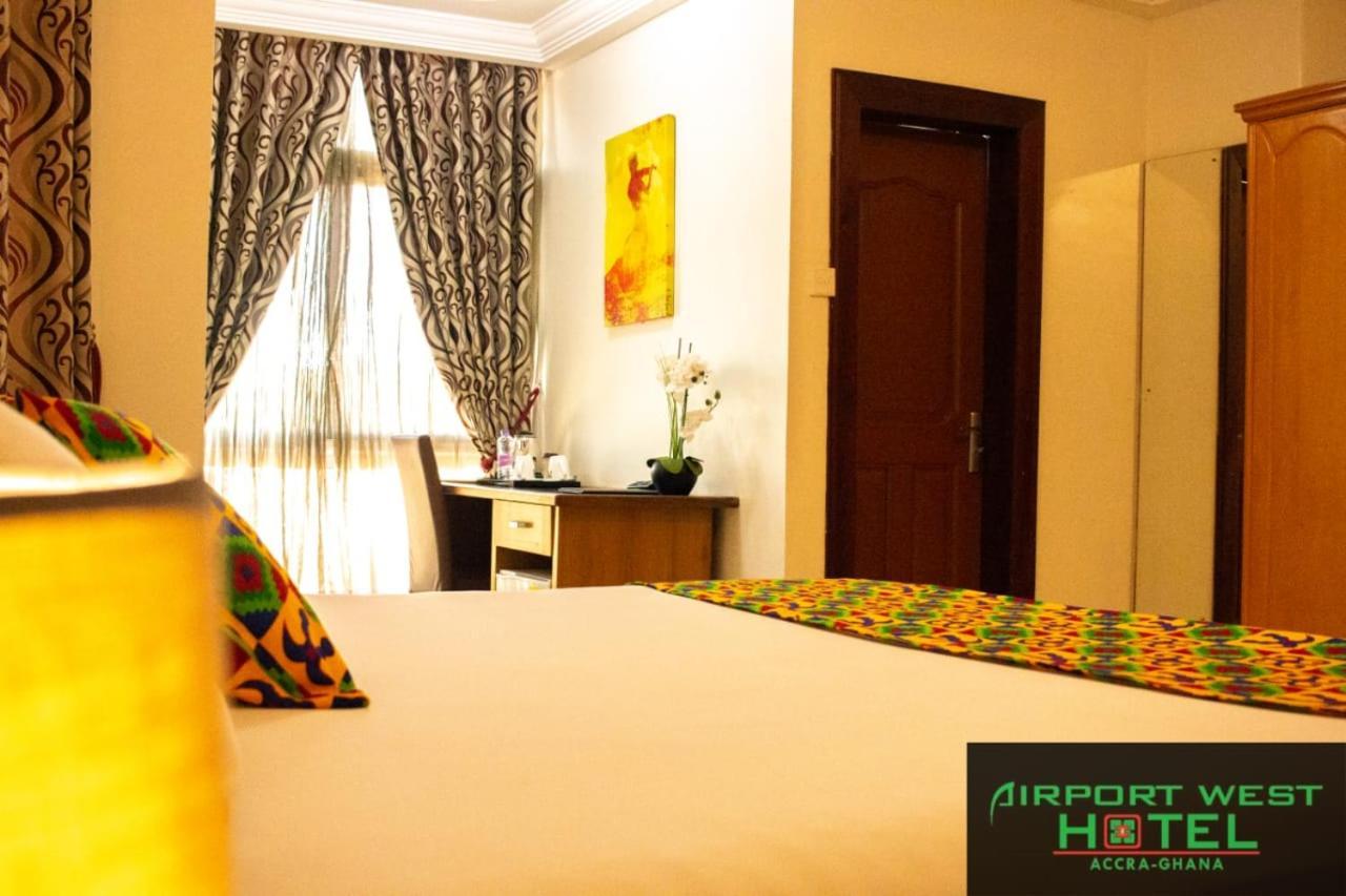Airport West Hotel Accra Exterior photo