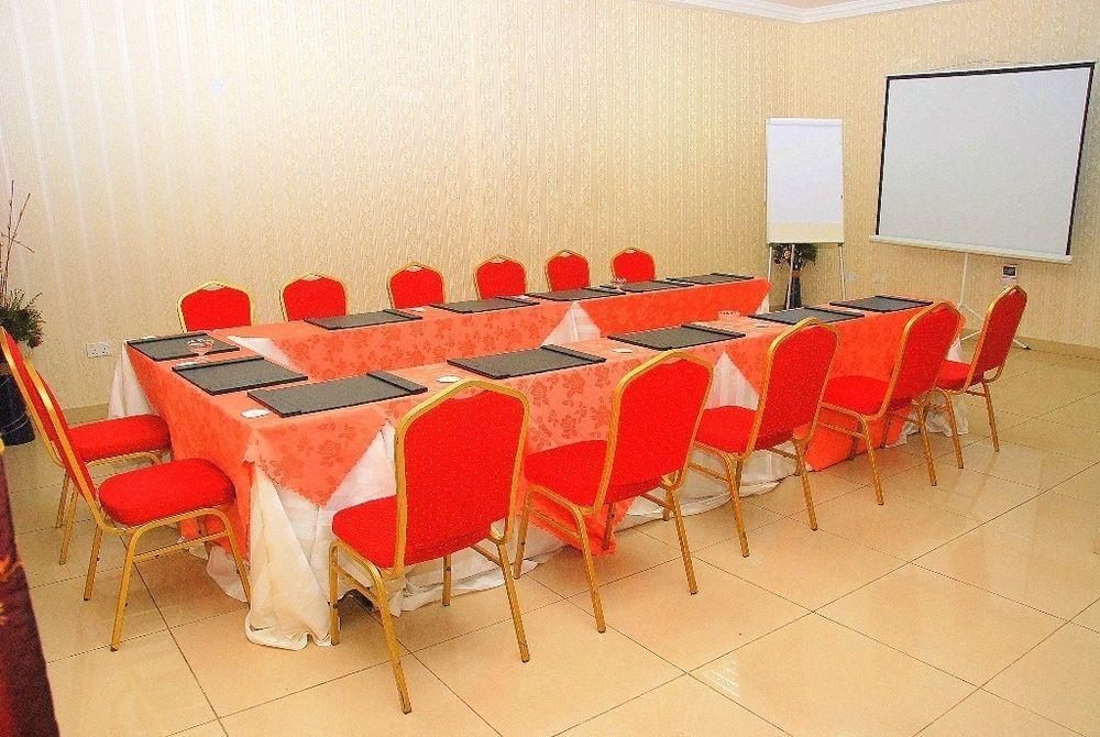 Airport West Hotel Accra Exterior photo
