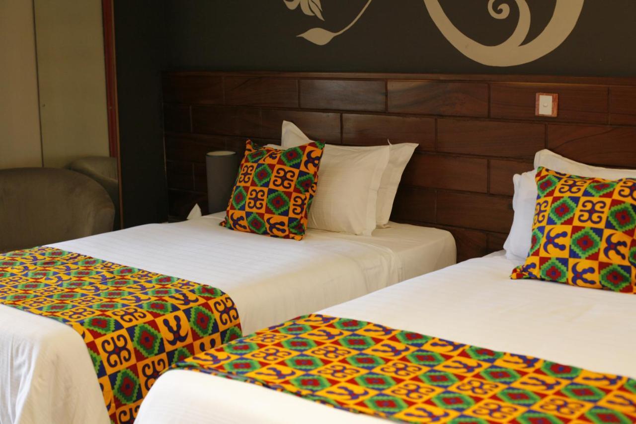 Airport West Hotel Accra Exterior photo